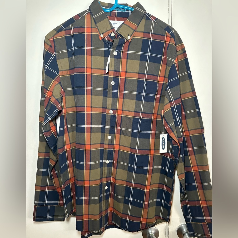 Old navy men’s button down casual shirt